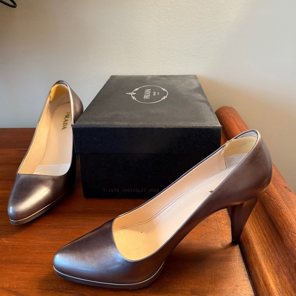 Prada metallic bronze pumps size 8.5 - Picture 1 of 4